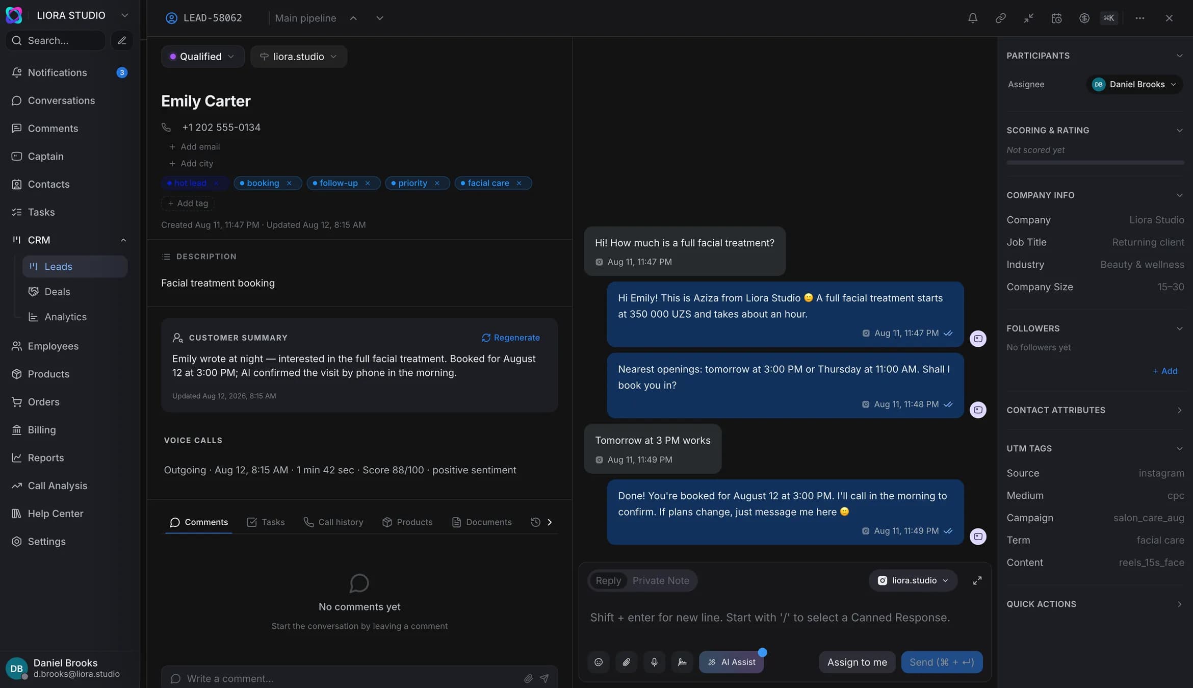 A lead card with the conversation beside it: status “Qualified”, the hot-lead and booking tags, a client summary, and in the chat the AI agent quotes the price, offers two open slots and confirms the booking